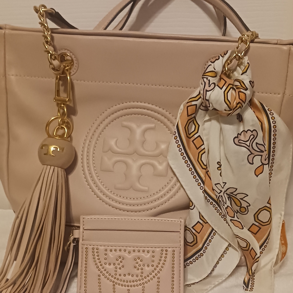Elegant Tory Burch Shell PINK Designer FLEMING Tote Bag Combo with Accessories